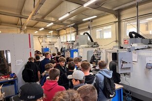 Zväčšiť fotografiu - Exkurzia vo firme r&d mold machining