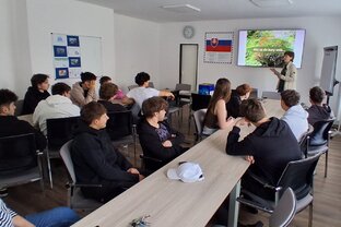 Zväčšiť fotografiu - Les prehovoril: prednáška, ktorá zanechala stopu