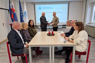 Zväčšiť fotografiu - Podpis kolektívnej zmluvy