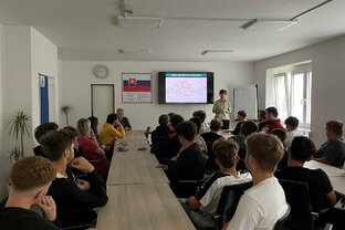 Zväčšiť fotografiu - Soš strojnícka považská bystrica nadviazala spoluprácu   s chko strážovské vrchy - 