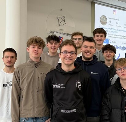 Prednáška „Všetko čo neviete o nových trendoch v ekonomike, financiách a marketingu a báli ste sa opýtať“