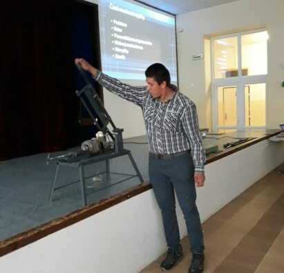 Prezentácia odborných prác žiakov 3. ročníka odborov mechanik – nastavovač a mechanik strojov a zariadení
