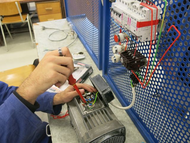 2683 H11 elektromechanik – silnoprúdová technika