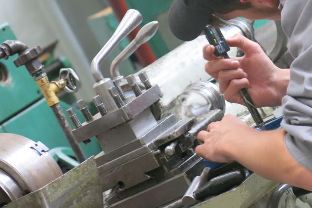 2466 H02 mechanik opravár – stroje a zariadenia