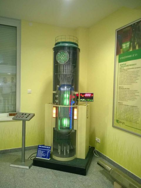 Exkurzia v jadrovej elektrárni Jaslovské Bohunice a návšteva hradu Beckov