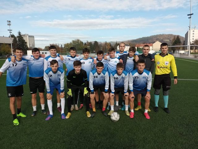 Krajské kolo vo futbale a okresné kolo v basketbale