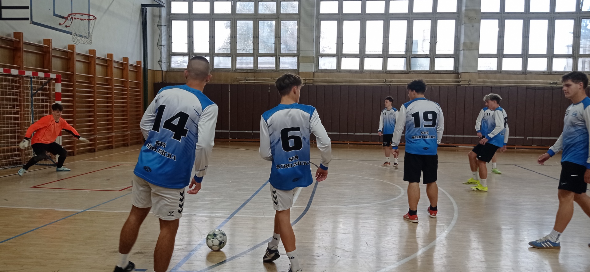 Okresné kolo stredných škôl vo futsale chlapcov