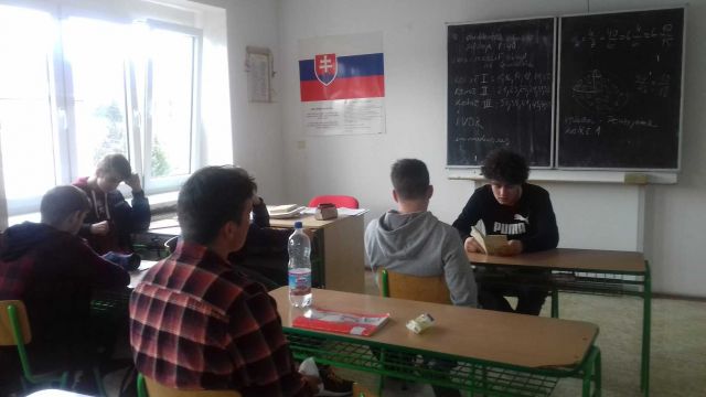 Štafetové čítanie